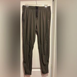 Kenneth Cole joggers with ankle zippers - M olive green